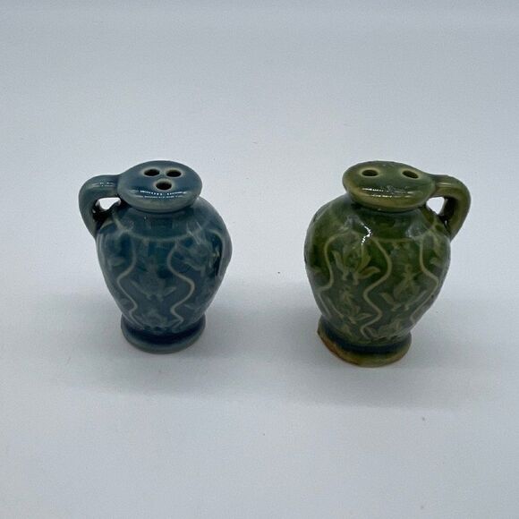Mini Salt & Pepper Shaker Ceramic Hand Painted - Picture 3 of 9